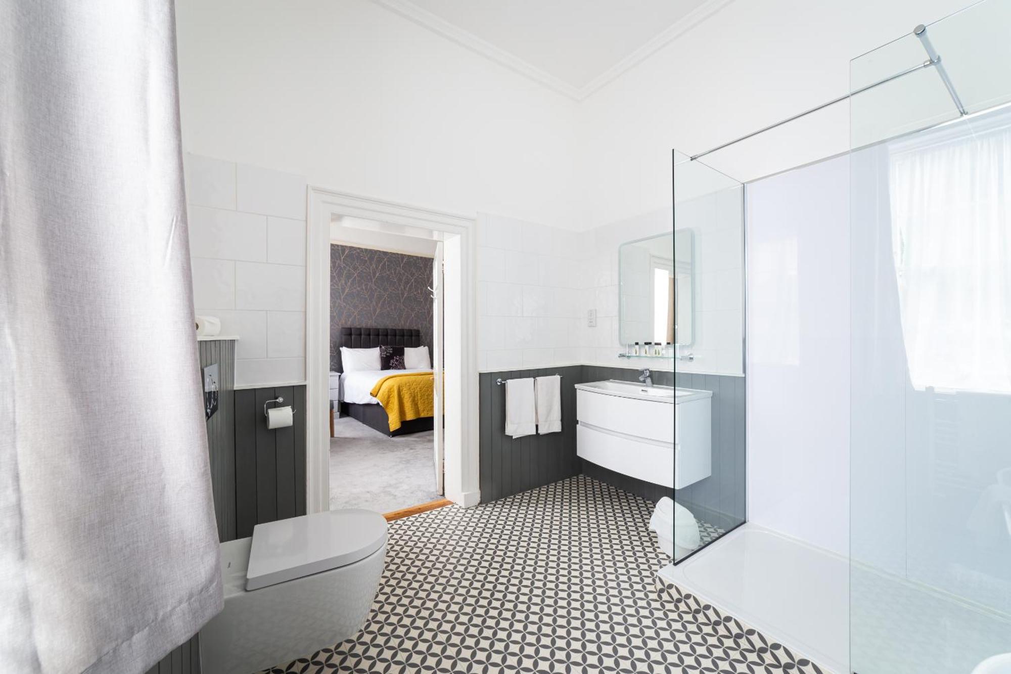 Mount Pleasant Hotel Грейт Малвърн Стая снимка